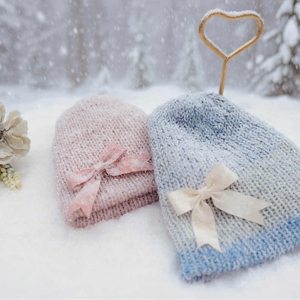 Soft Knit Beanie with Bow - Pink or Blue gradient